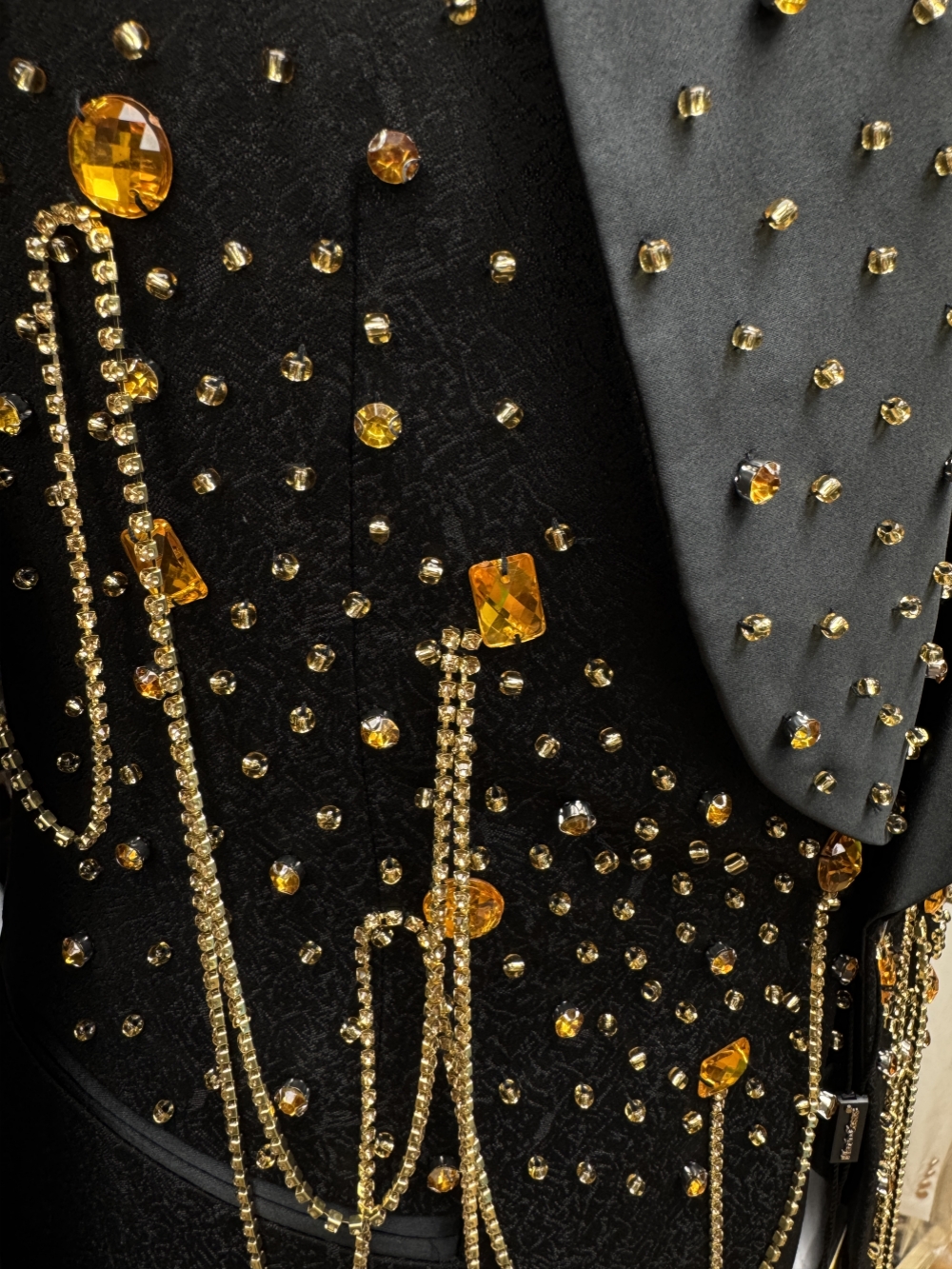 New Golden Beaded Tassel Suit  - Men Formal Wear With Blazer ulasan dan harga